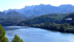 Allà on l’Ebre inspira: camins d’aigua i llum